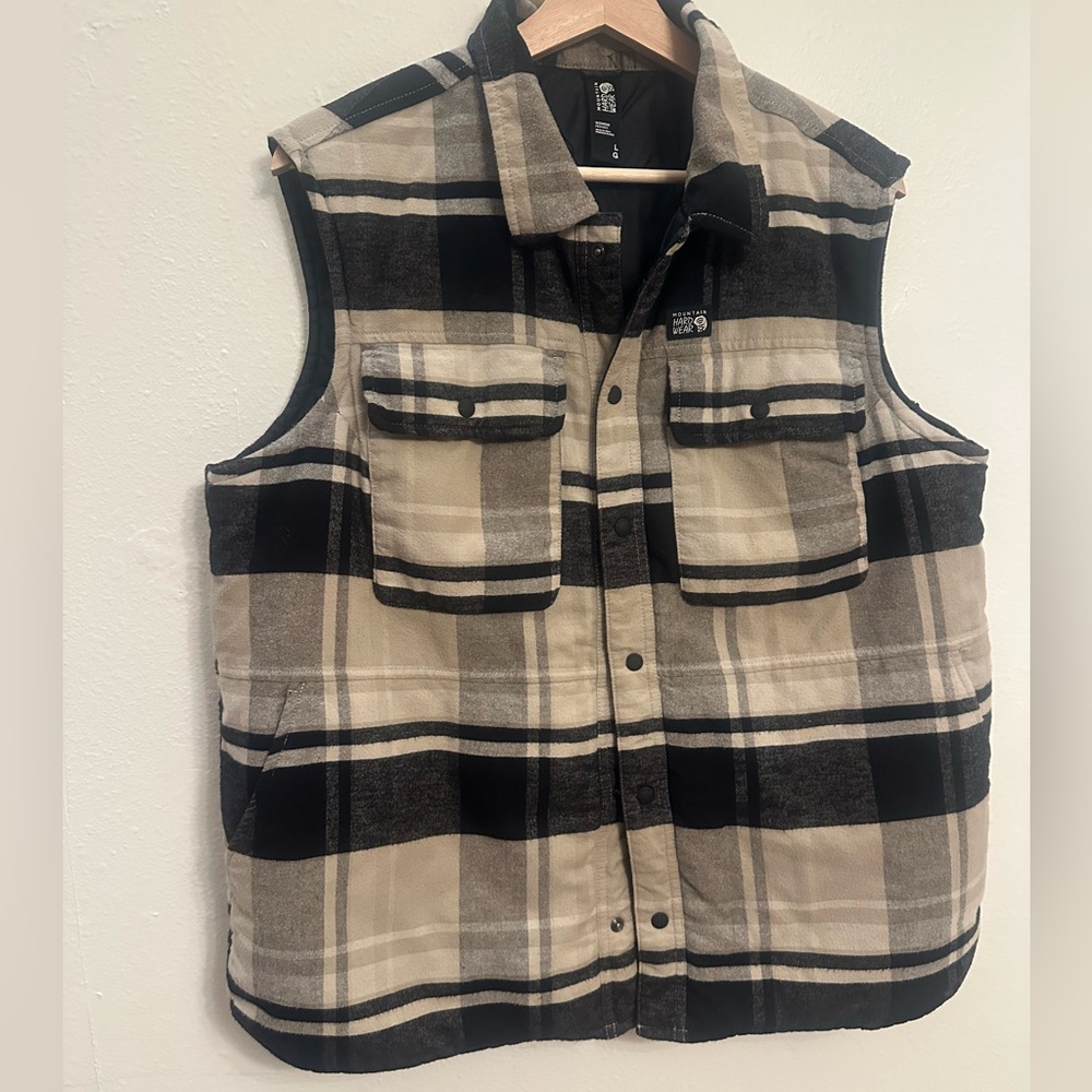 Mountain Hardwear Black and‎ Tan Plaid quilted lining size L vest men’s